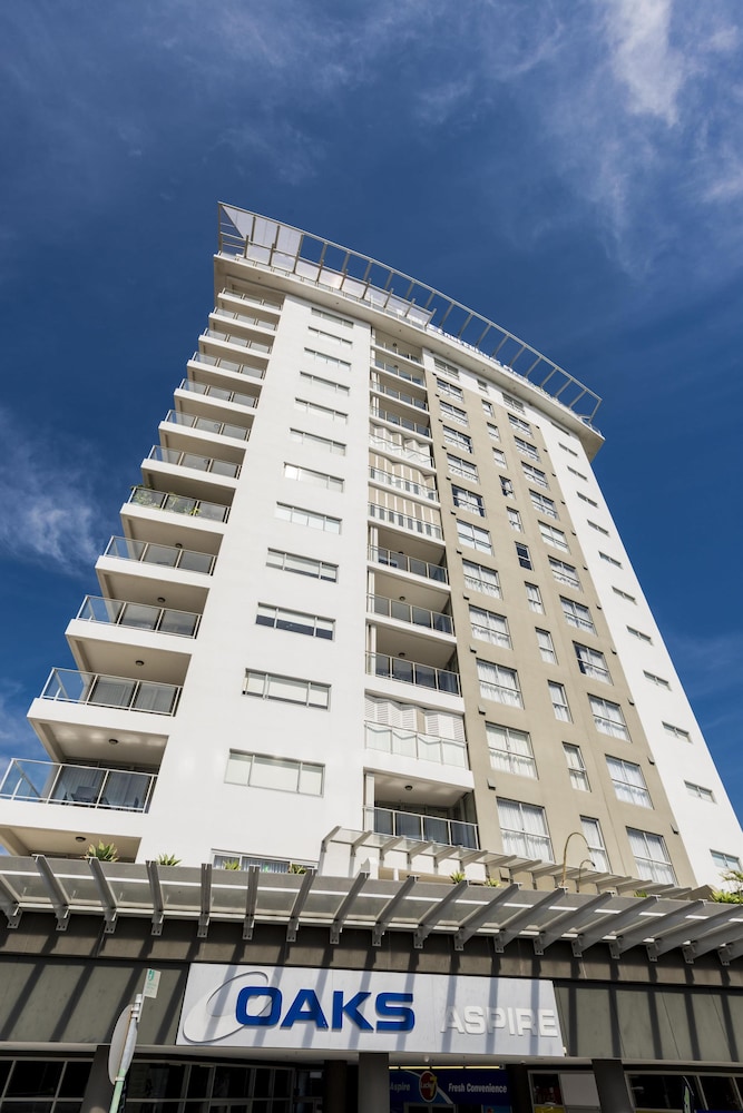 Oaks Ipswich Aspire Suites 8/62