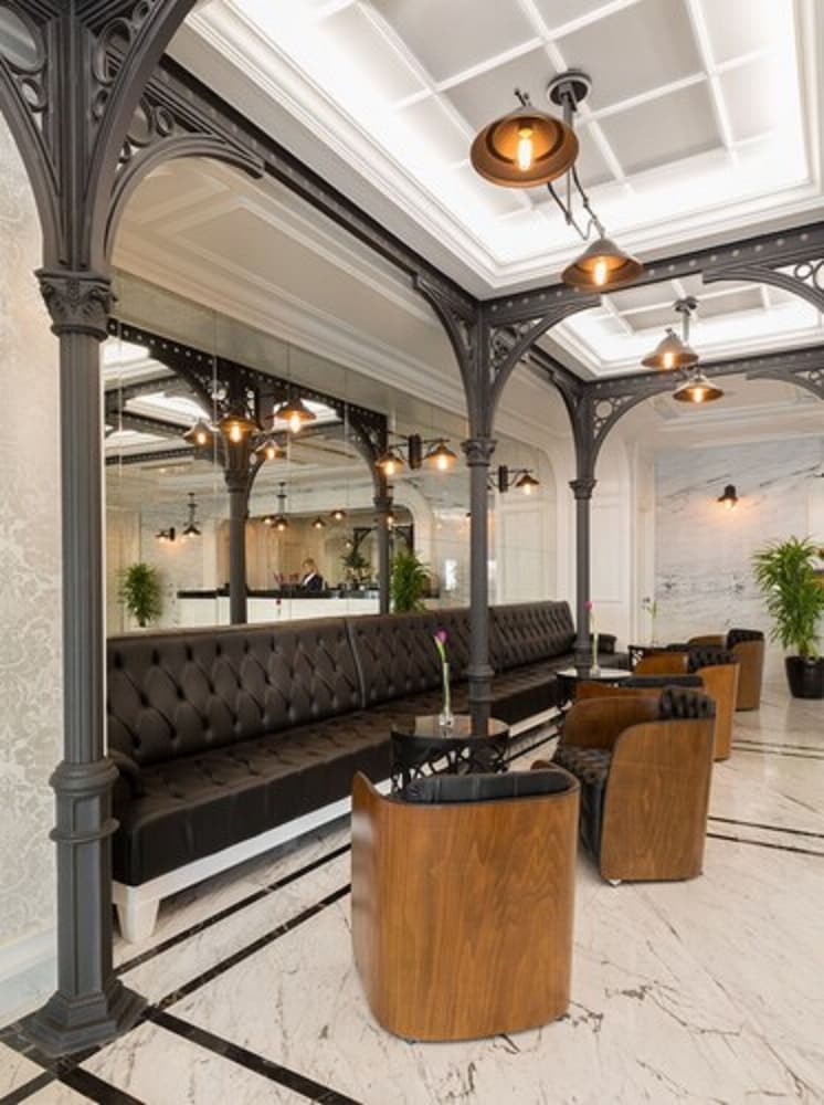 Metropolitan Hotels Taksim 9/68