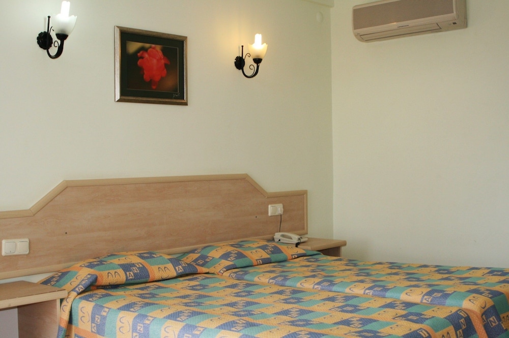 ANT APART HOTEL 31/50