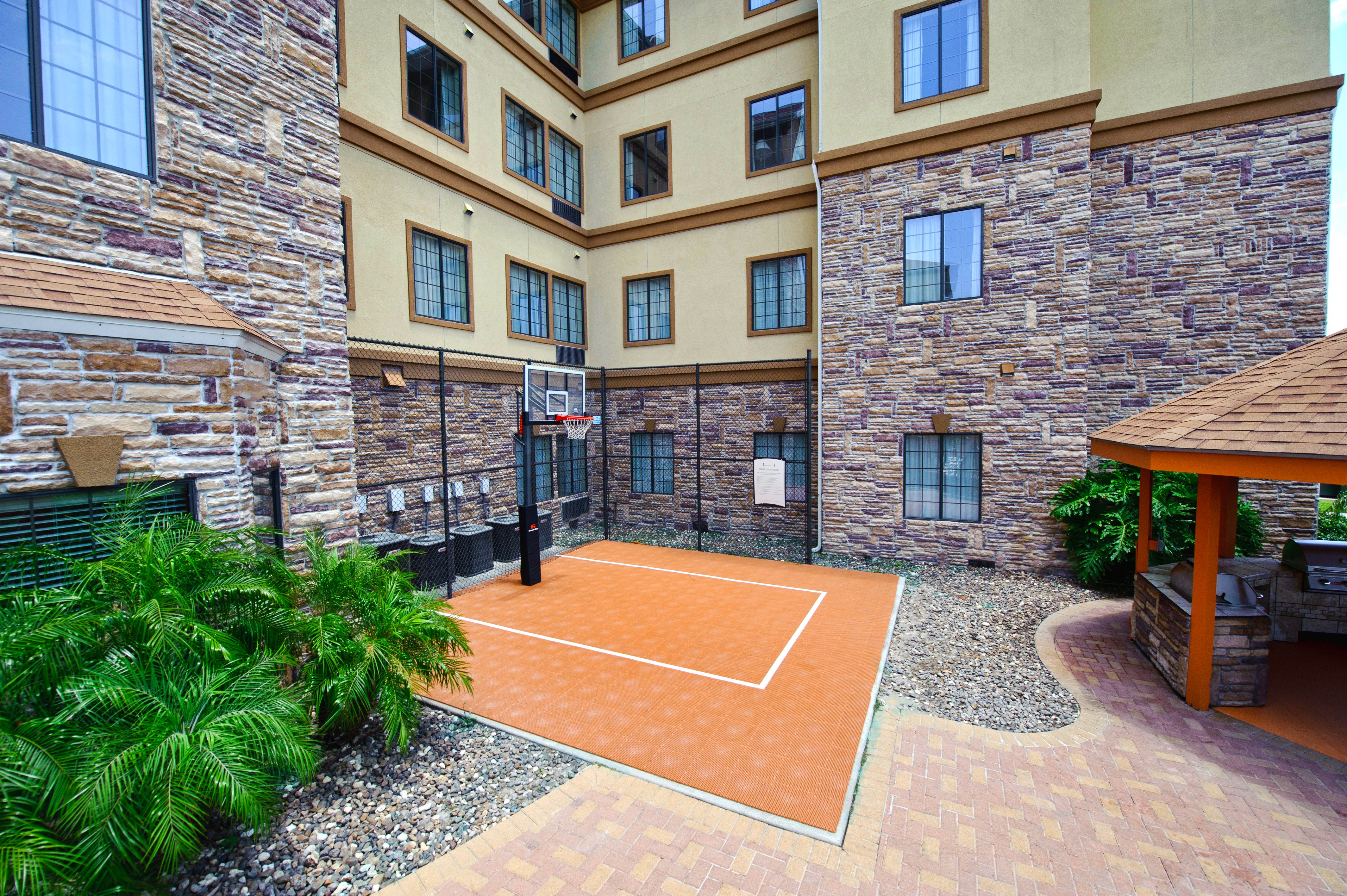 Staybridge Suites Corpus Christi 13/68