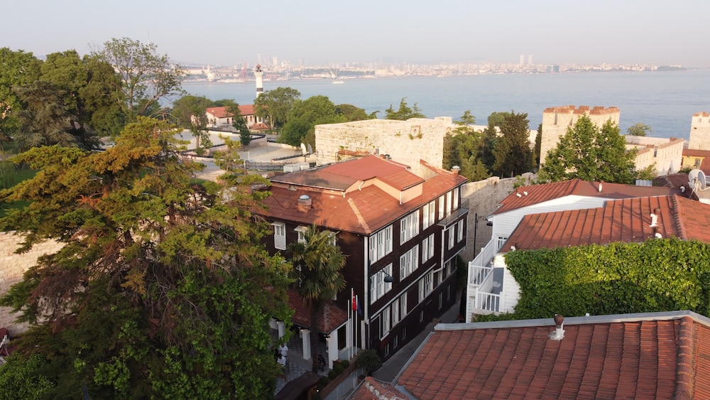 Ishak Pasa Hotel 3/46