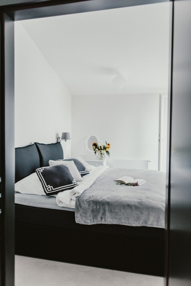 Coco Chanel Boutique Apartment 11/50