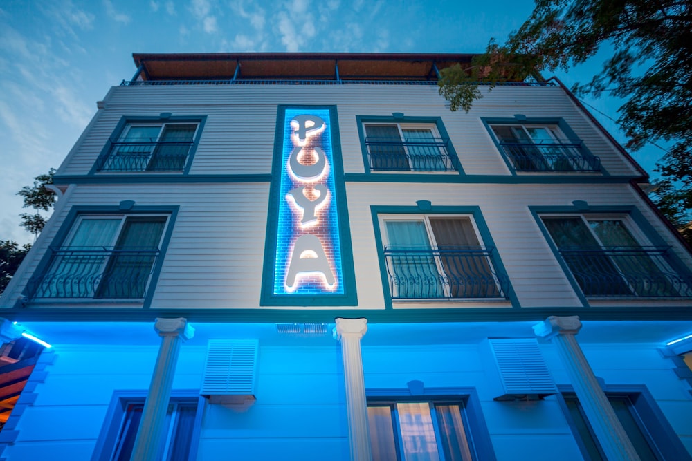 Puya Hotel photo1