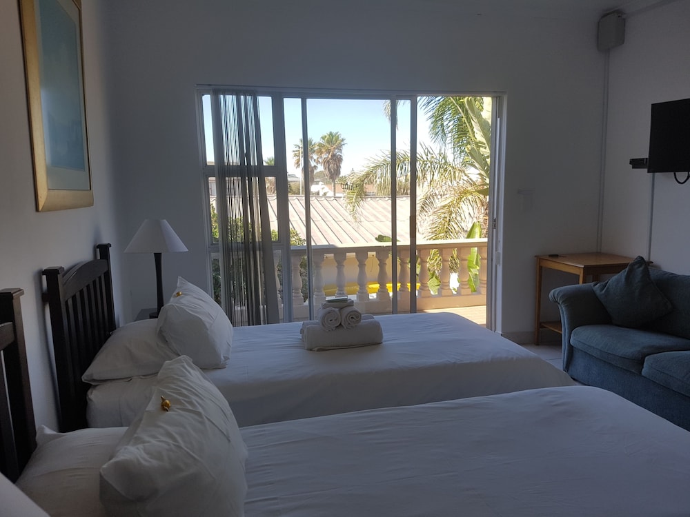 Melkbosch Guesthouse 19/50