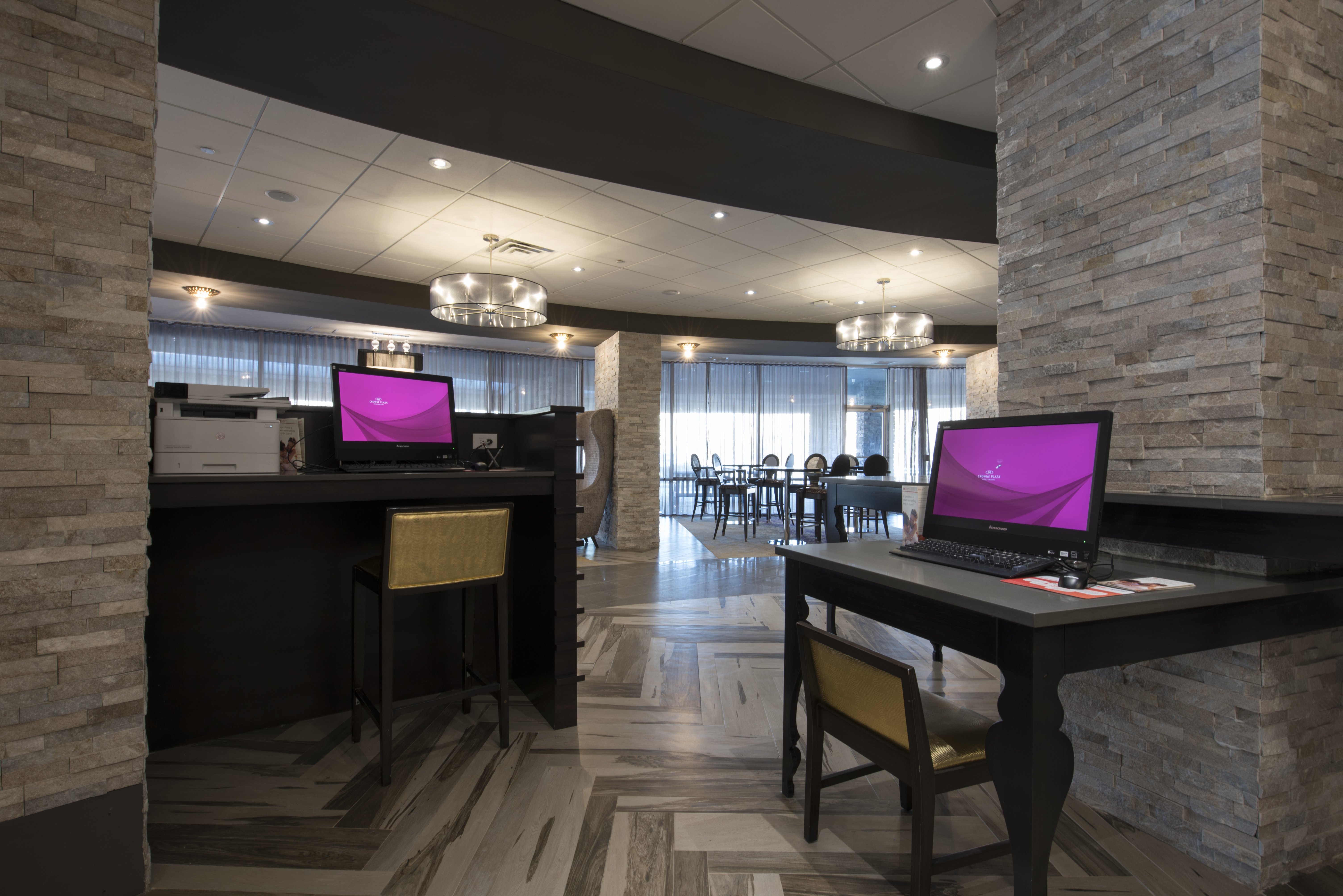 Crowne Plaza Saddle Brook 25/35