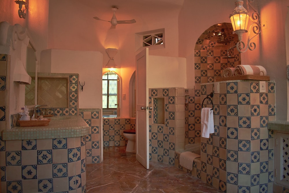Hotel Boutique Casa Lisa (ex. by Villa Vera) 41/84