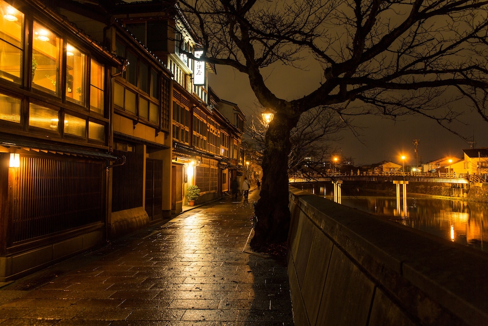 Kumu Kanazawa By the Share Hotels 67/70