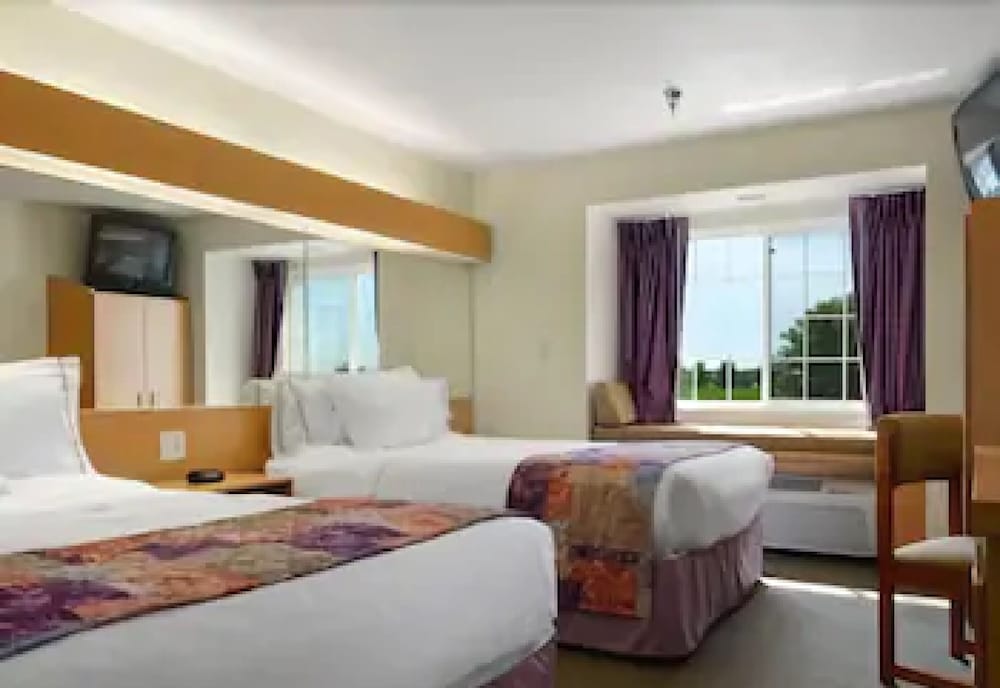 Microtel Inn & Suites by Wyndham Mankato 5/17