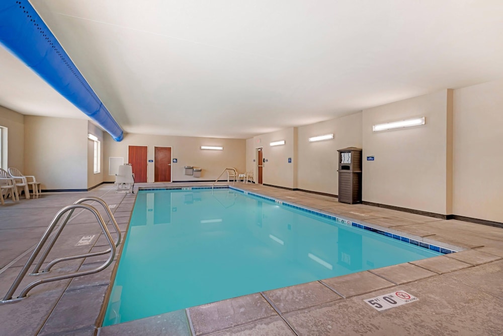 Comfort Inn & Suites Morgan - South Ogden 36/63