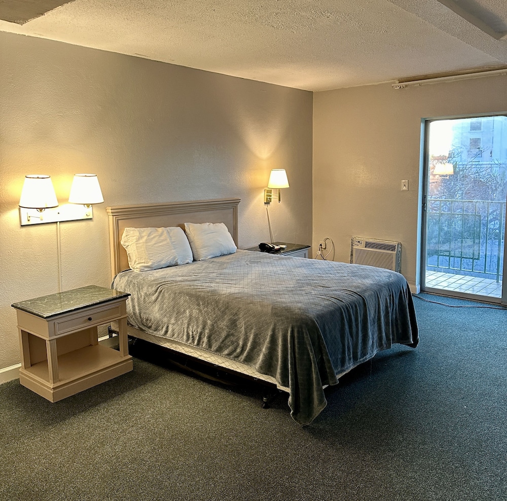 Chateaubleau Hotel 25/61