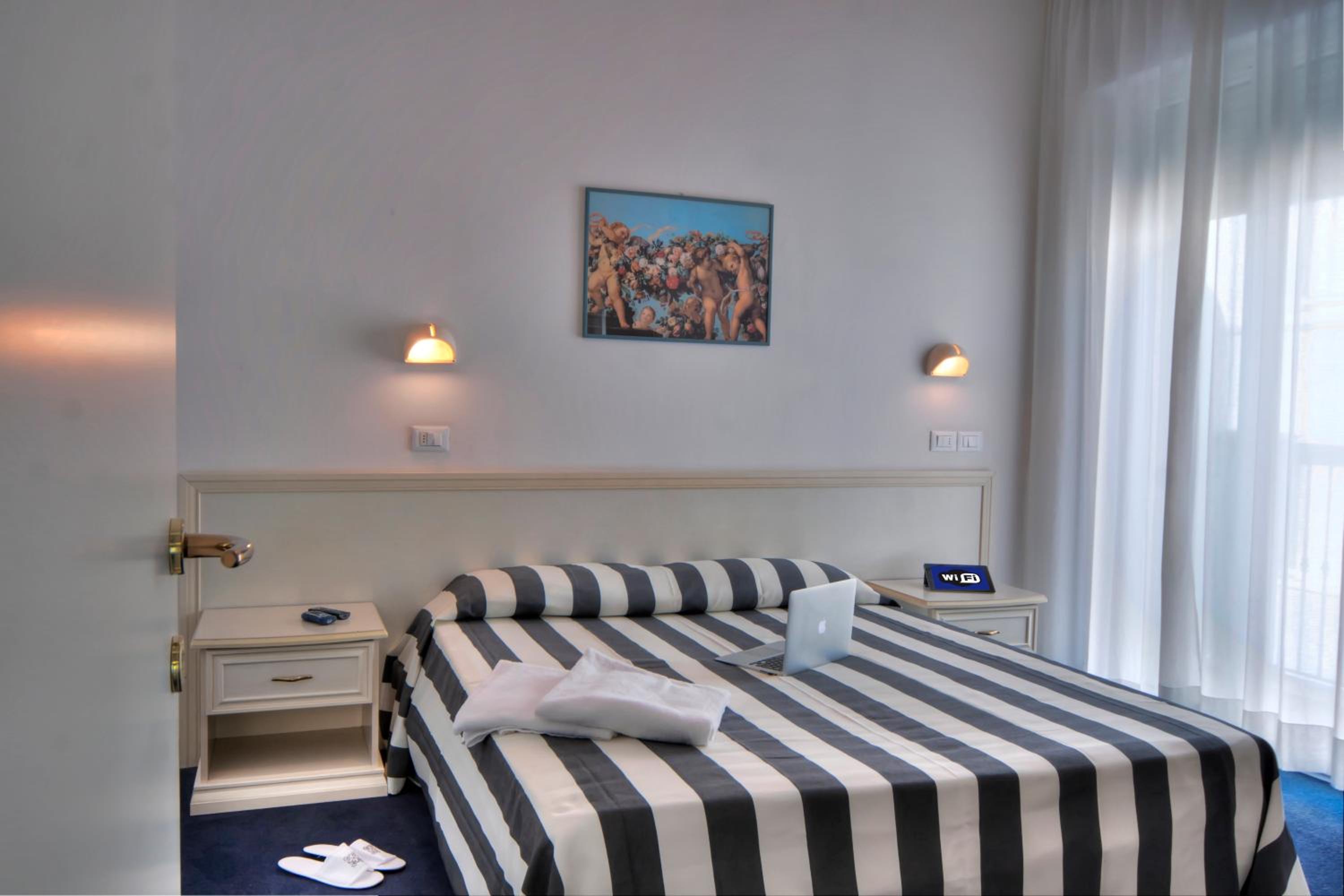 Residence Divina 5/50