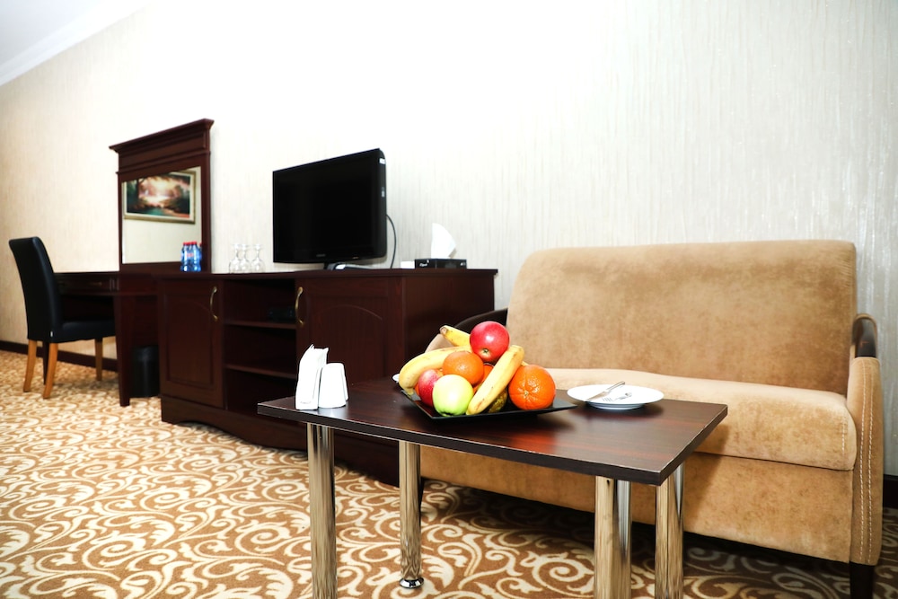 Modern Hotel Baku 45/55