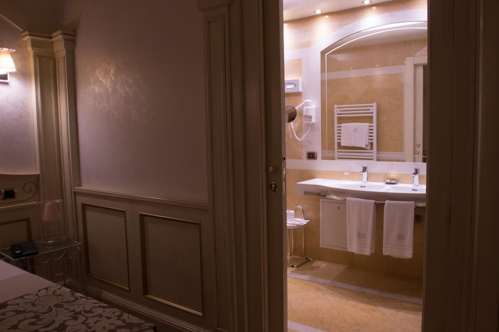 Hotel Colomba D Oro 42/79