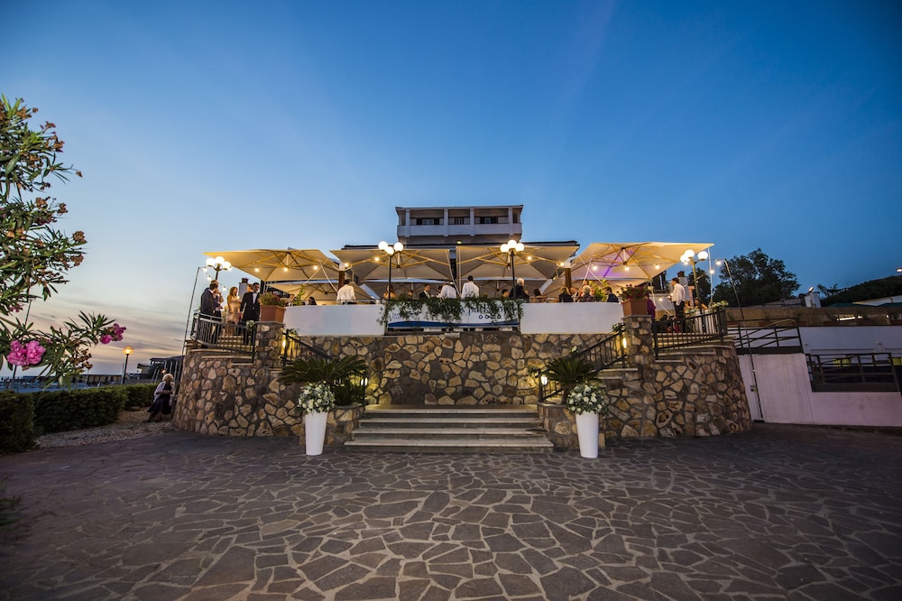 Mercure Civitavecchia Sunbay Park Hotel 64/65