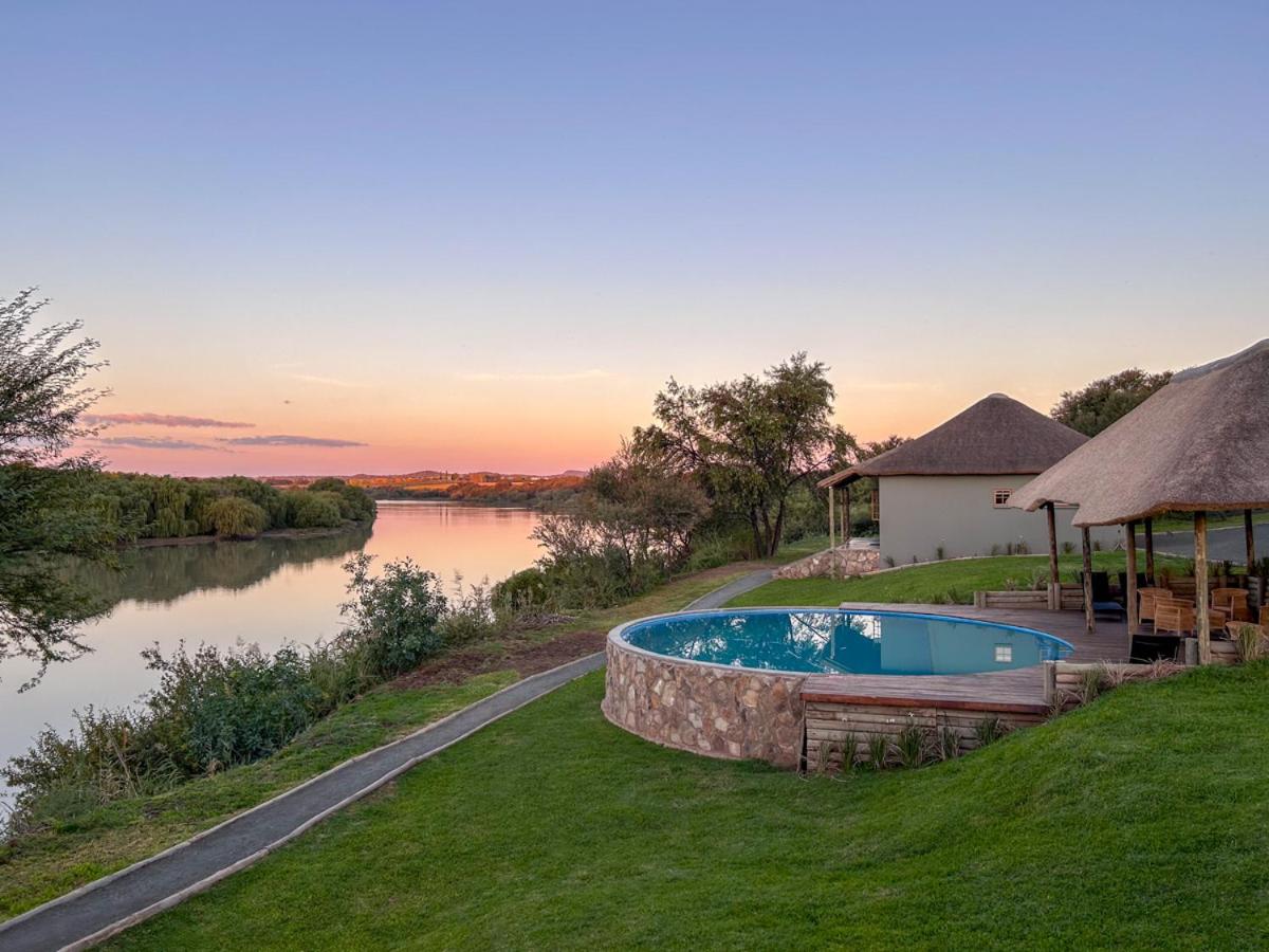 Tzamenkomst River Lodge 21/23