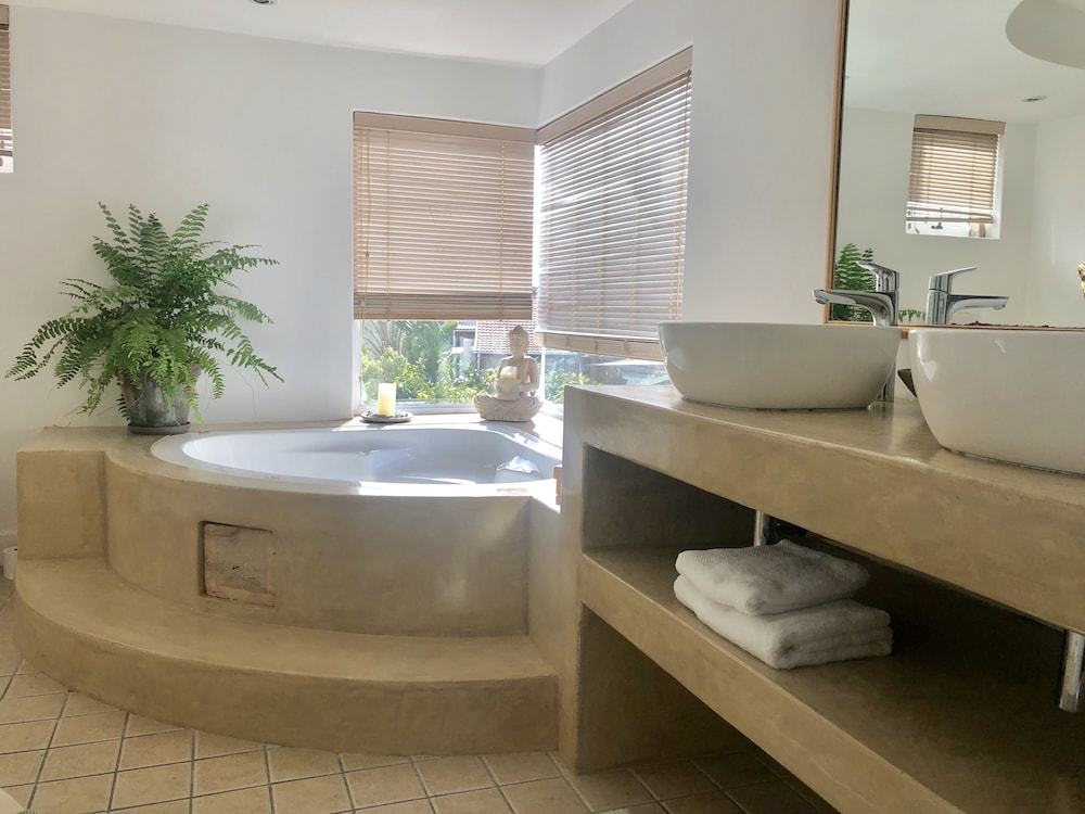 5 Options - Guest House 49/49