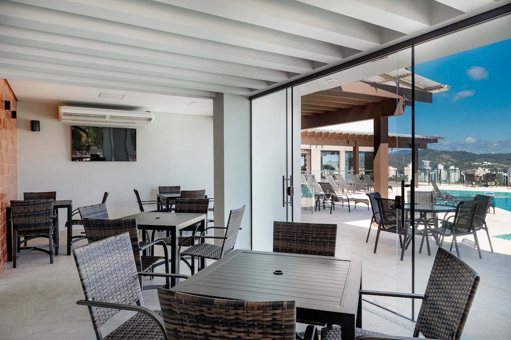 Monthez Hotel & Eventos 46/65