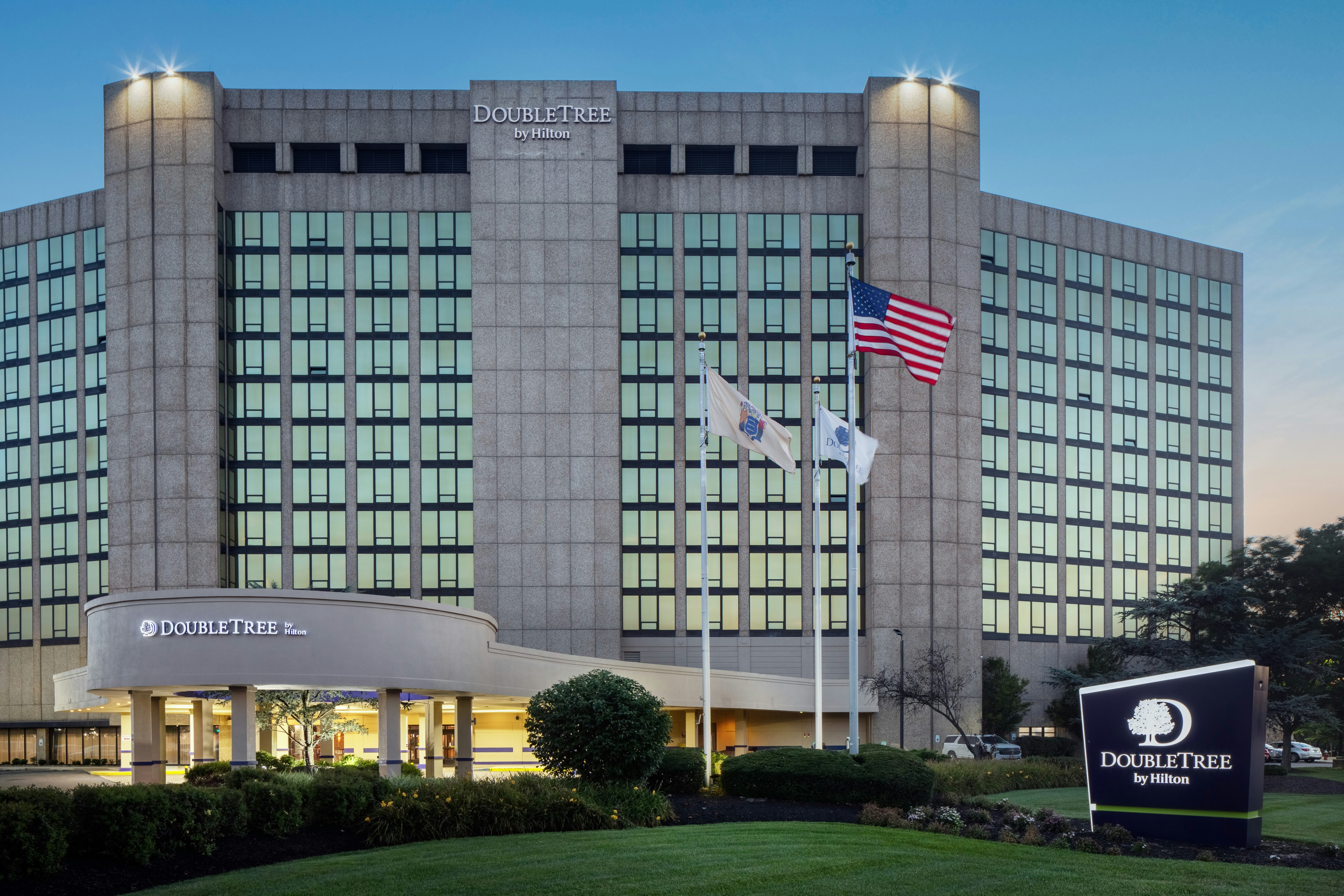 DoubleTree by Hilton Cherry Hill Philadelphia in CHERRY HILL - NJ