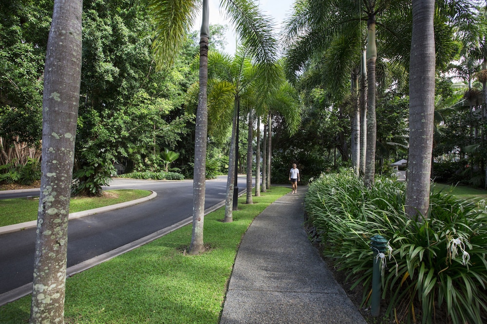 Oasis At Palm Cove 7/71