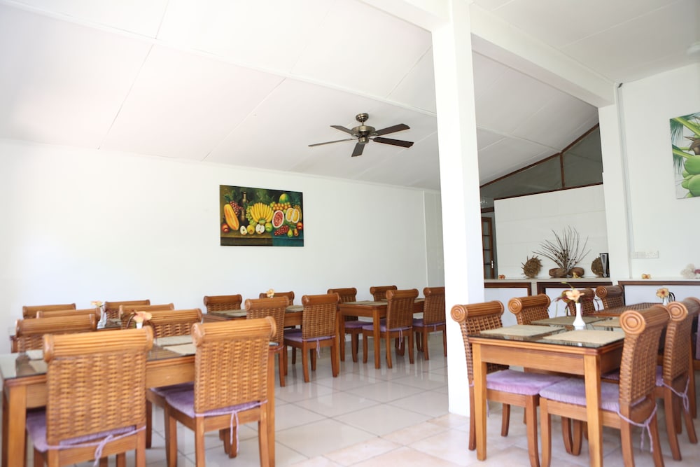 Le Surmer Self Catering Chalets 11/17