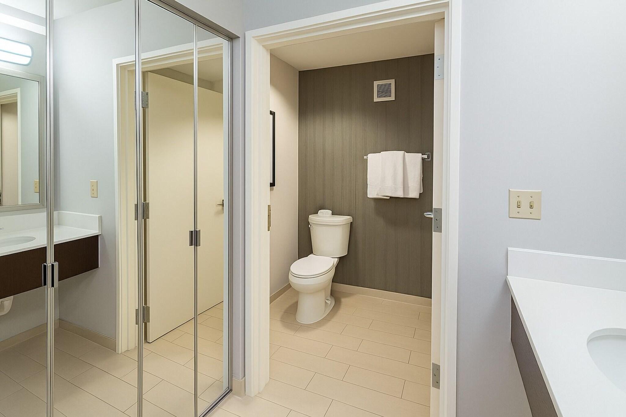 غرفة بسرير مزدوج لذوي الإعاقة، Courtyard By Marriott el Paso Airport 4/5