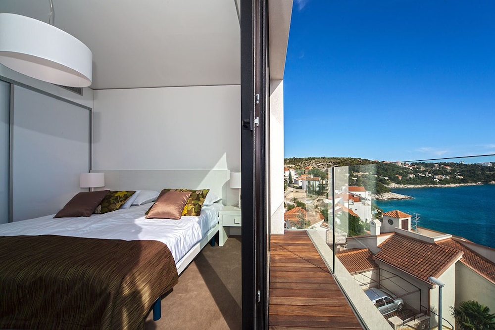 Golden Rays Luxury Apartments 10/50