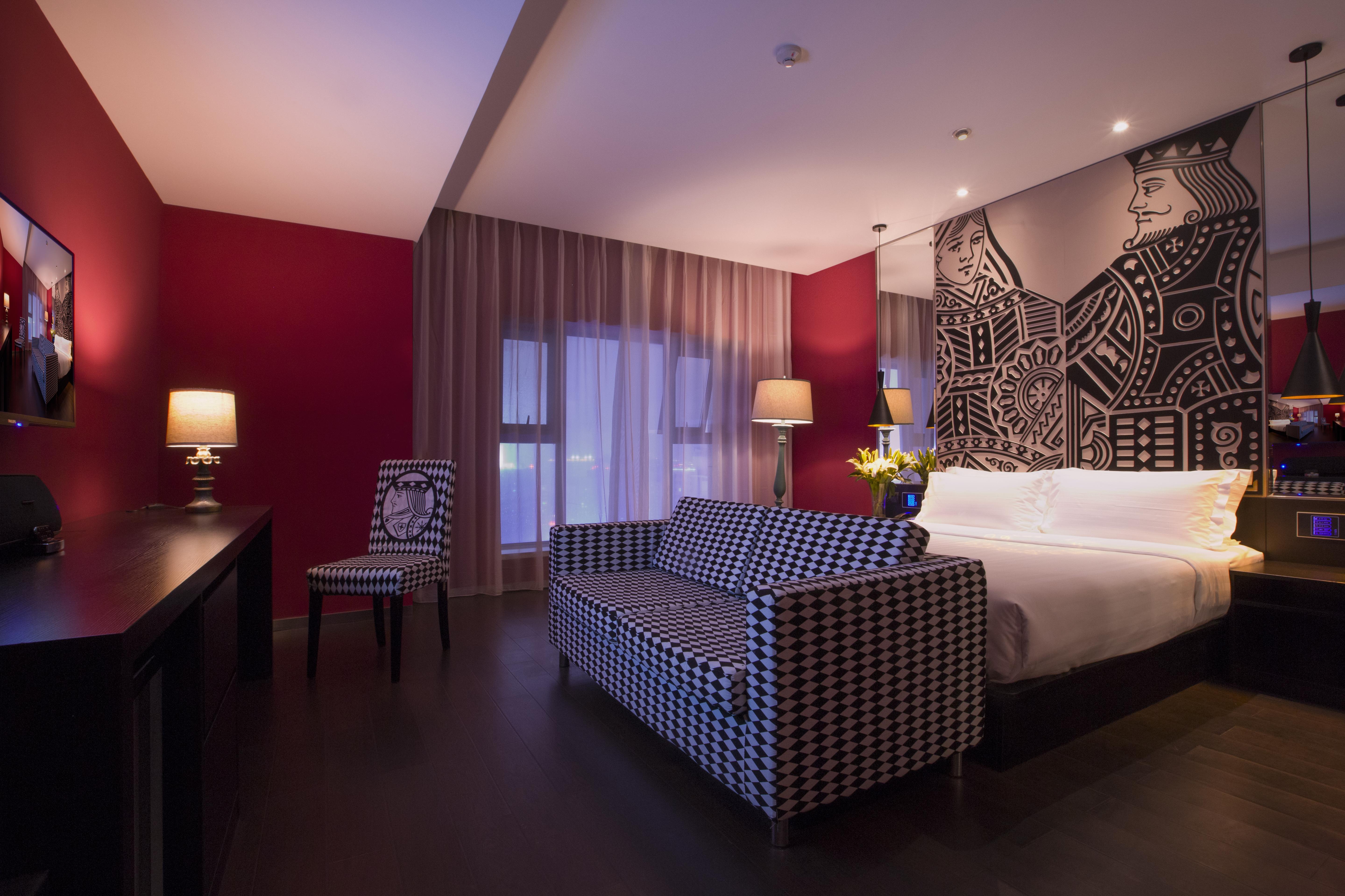 Orange Hotel Select 32/38