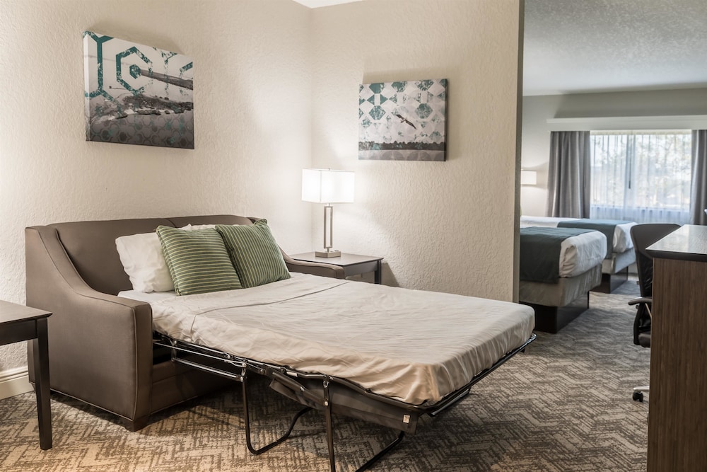Best Western Plus Sebastian Hotel & Suites 13/30