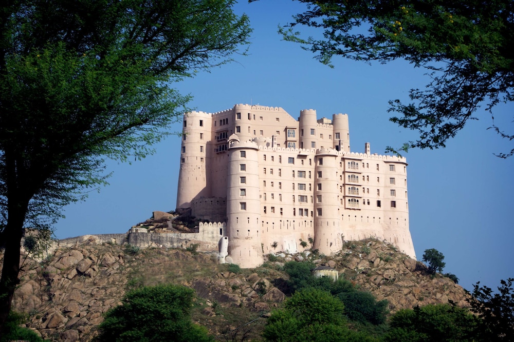 Alila Fort Bishangarh 4/76