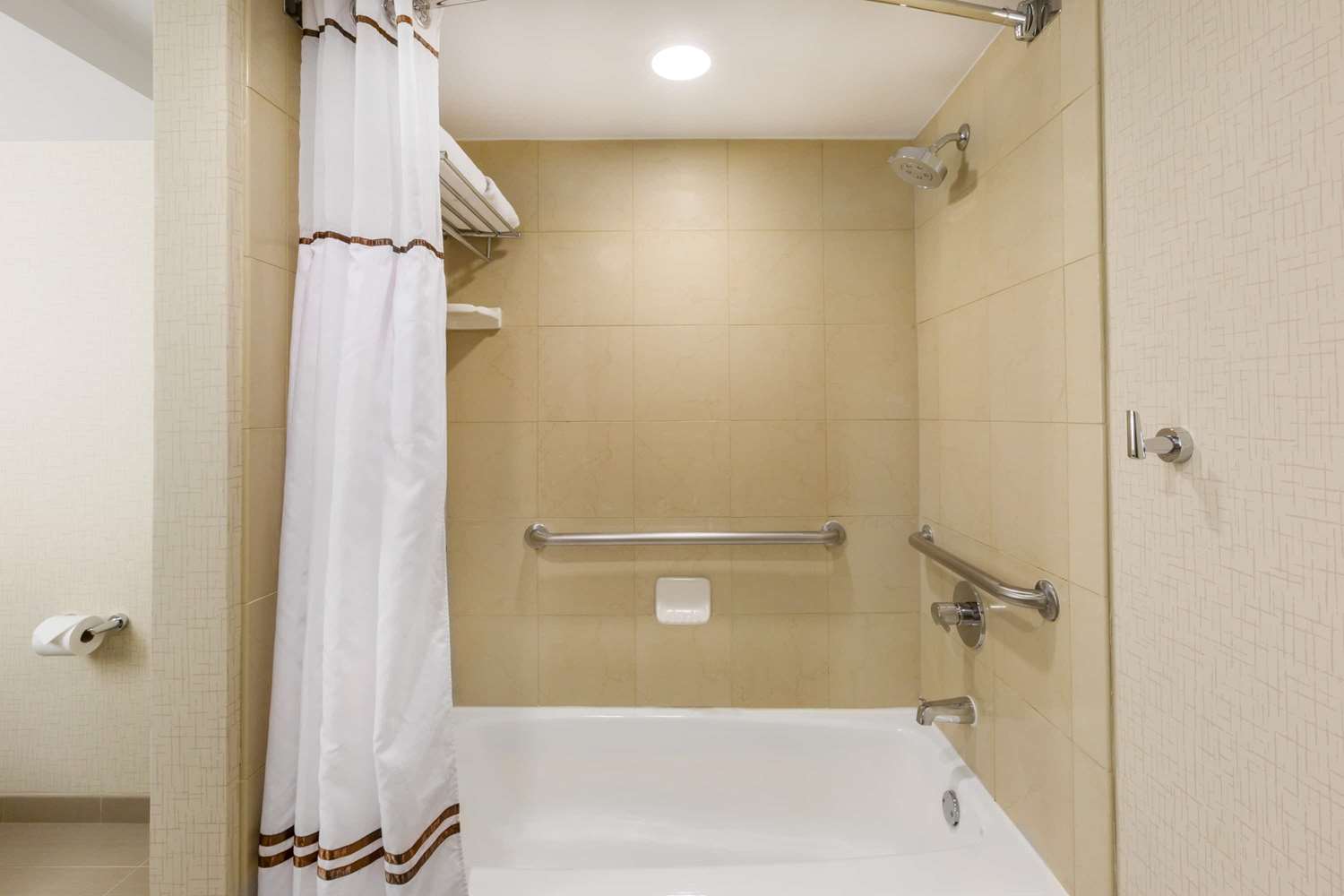 Wyndham New Orleans - French Quarter Hotel 35/37