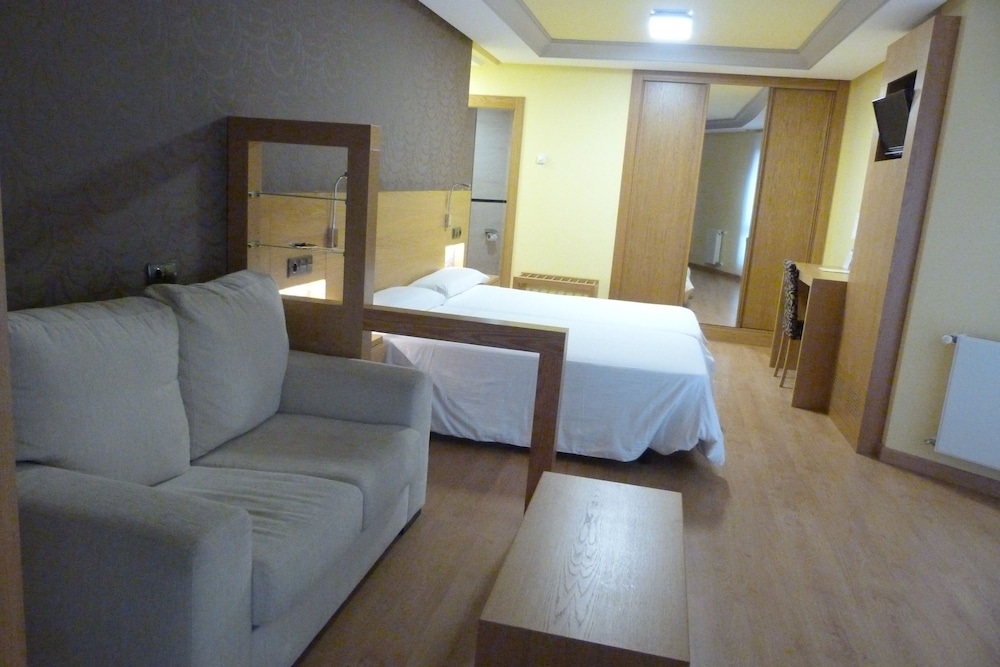Hotel Nordes 6/43