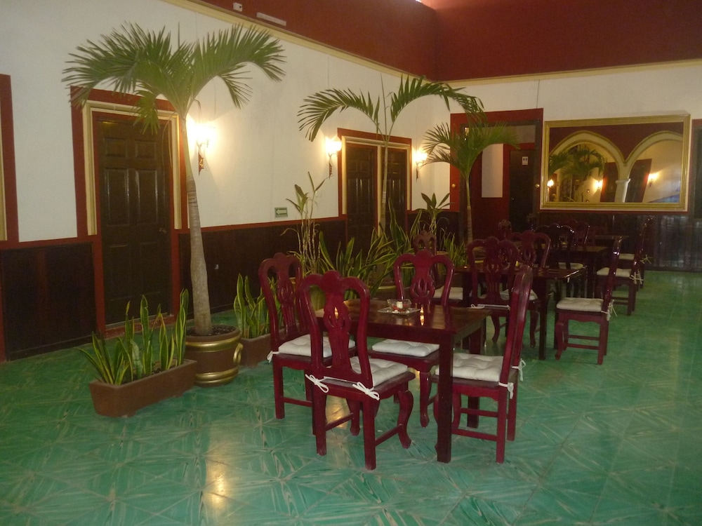 Hotel Maya Ah Kim Pech 24/35