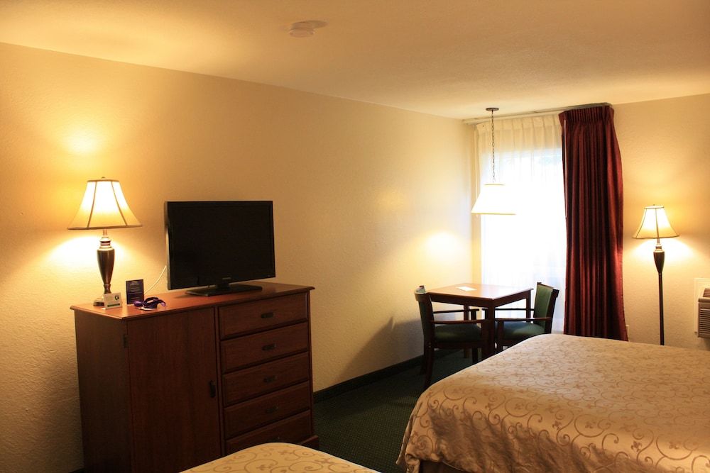 Best Western Village Inn Fresno 23/39