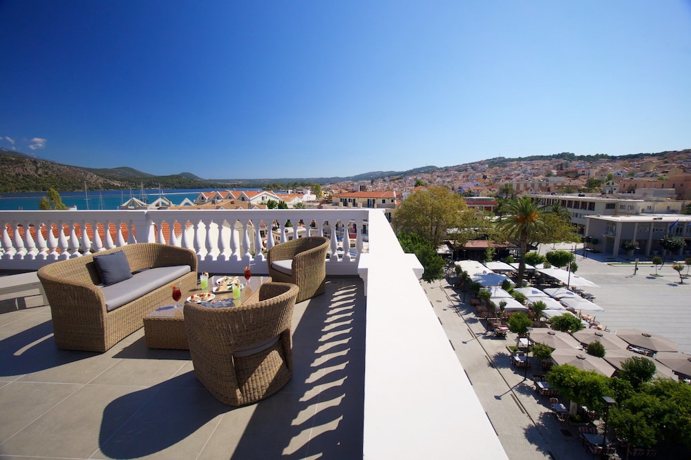 Aenos Hotel in KEFALONIA