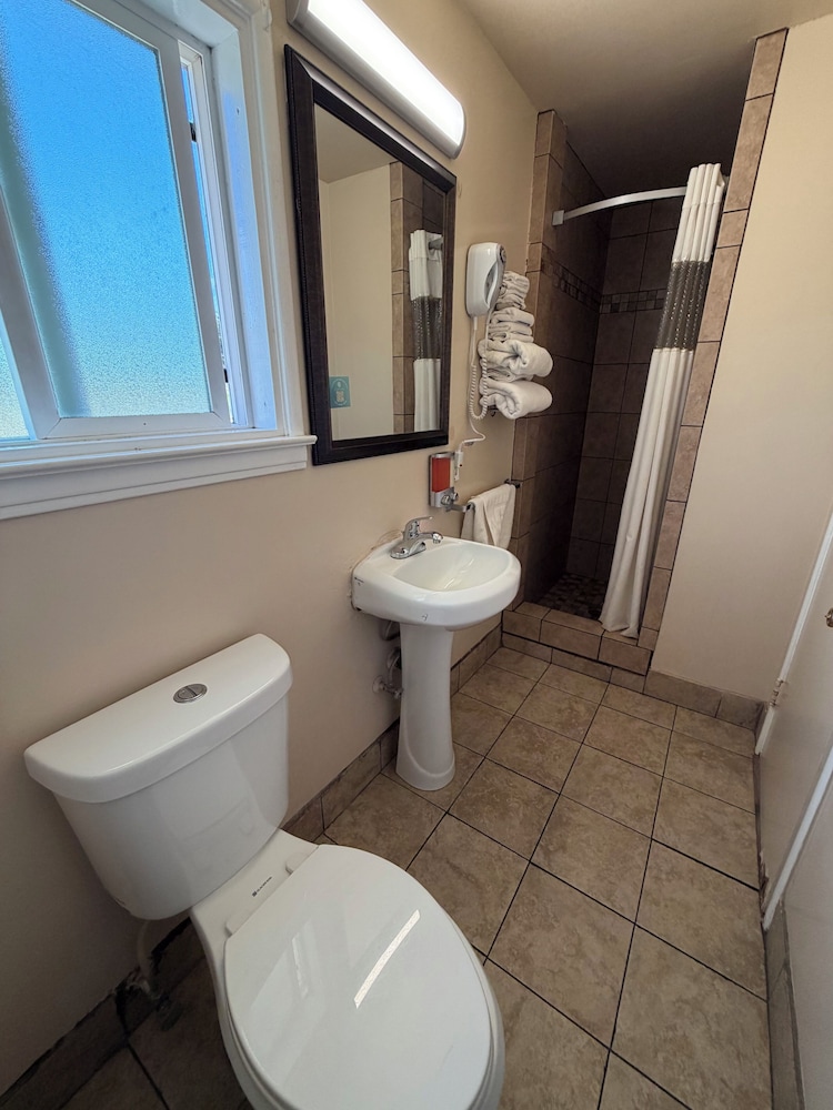 Holland Inn And Suites 50/51