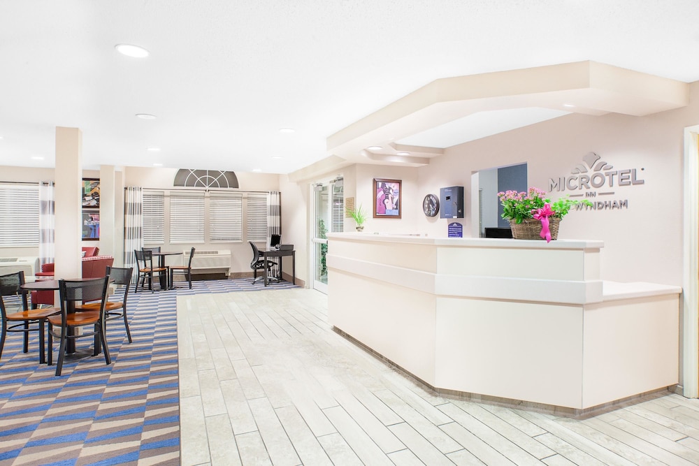 Microtel Inn & Suites By Wyndham Clear Lake 4/25