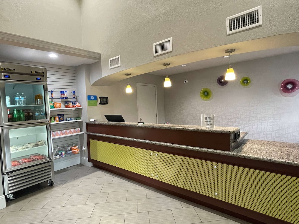 Surestay Hotel By Best Western Deer Park 5/31