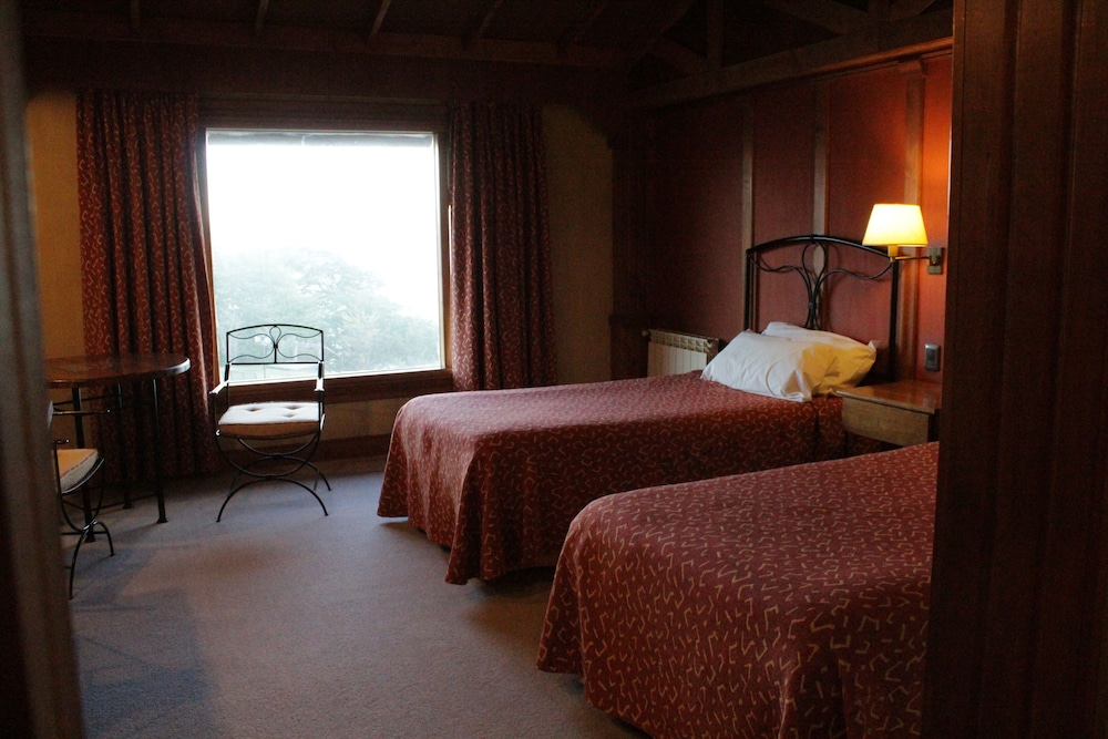 Los Nires Hotel 10/59