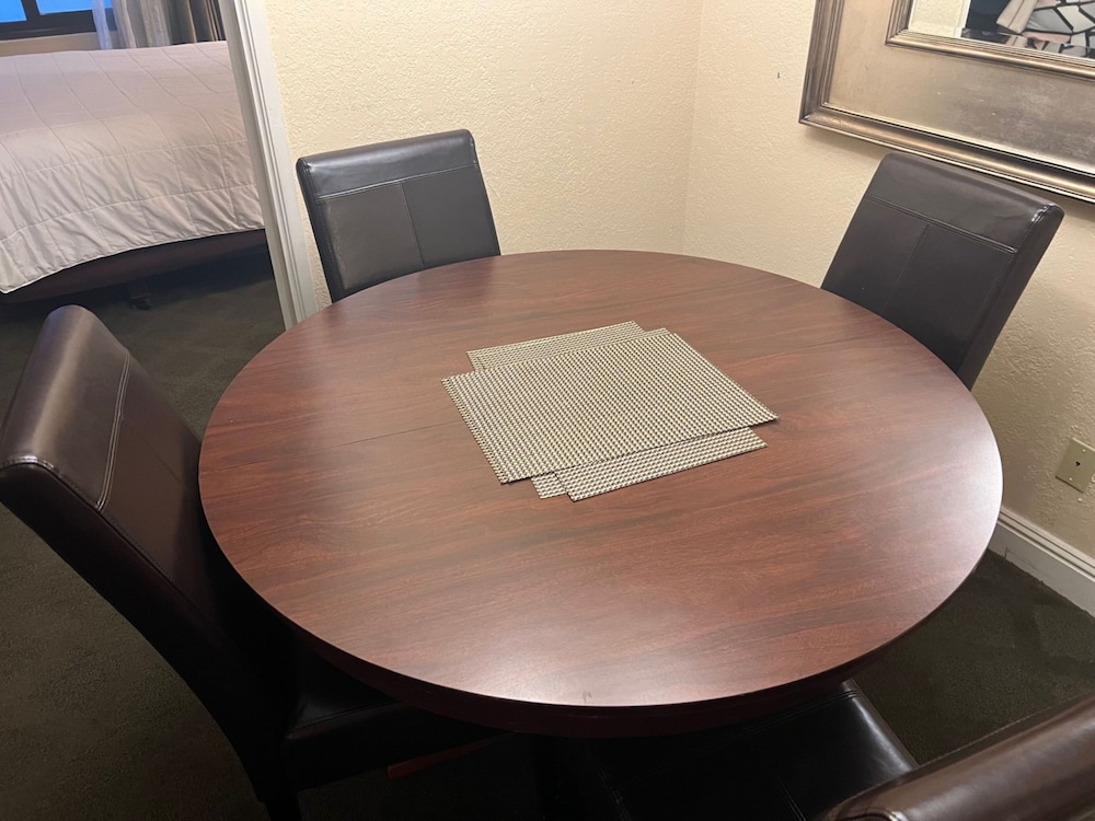 Jockey Resort Suites Center Strip 62/73