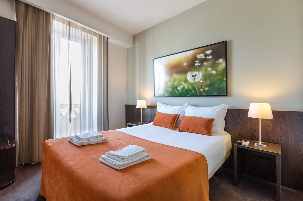 Riversuites 14/50