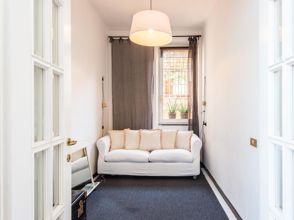 RSH Luxury Spanish Steps Terrace 28/50