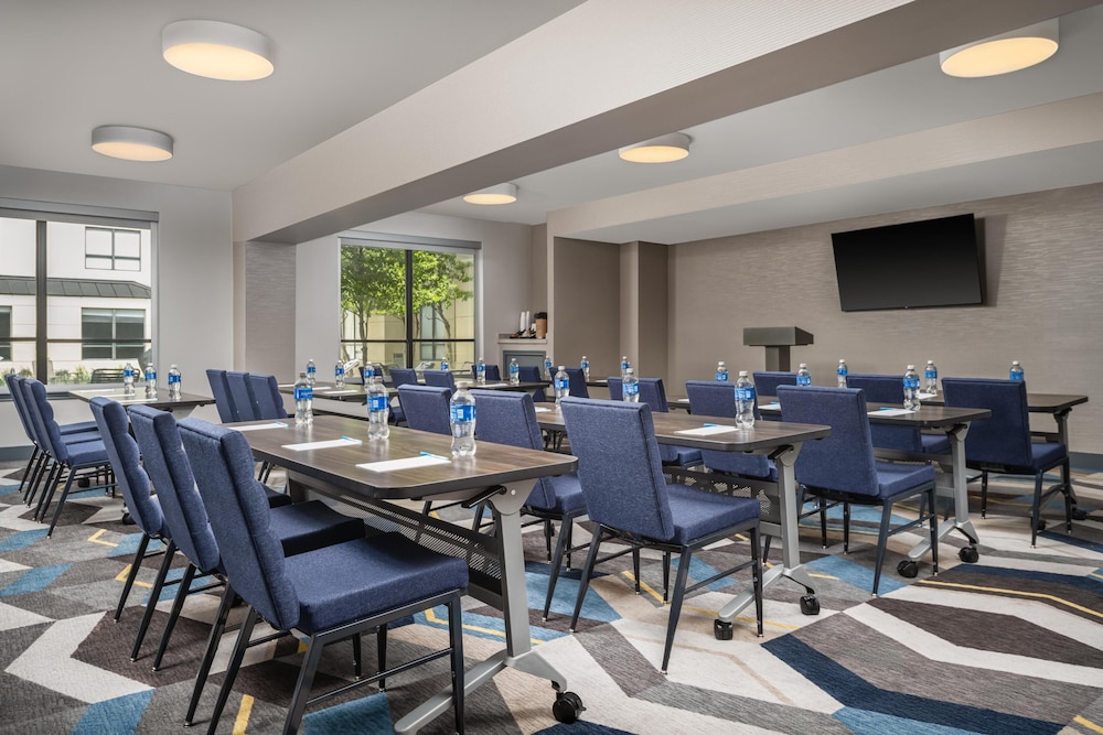 HYATT house Dallas/Uptown 61/71