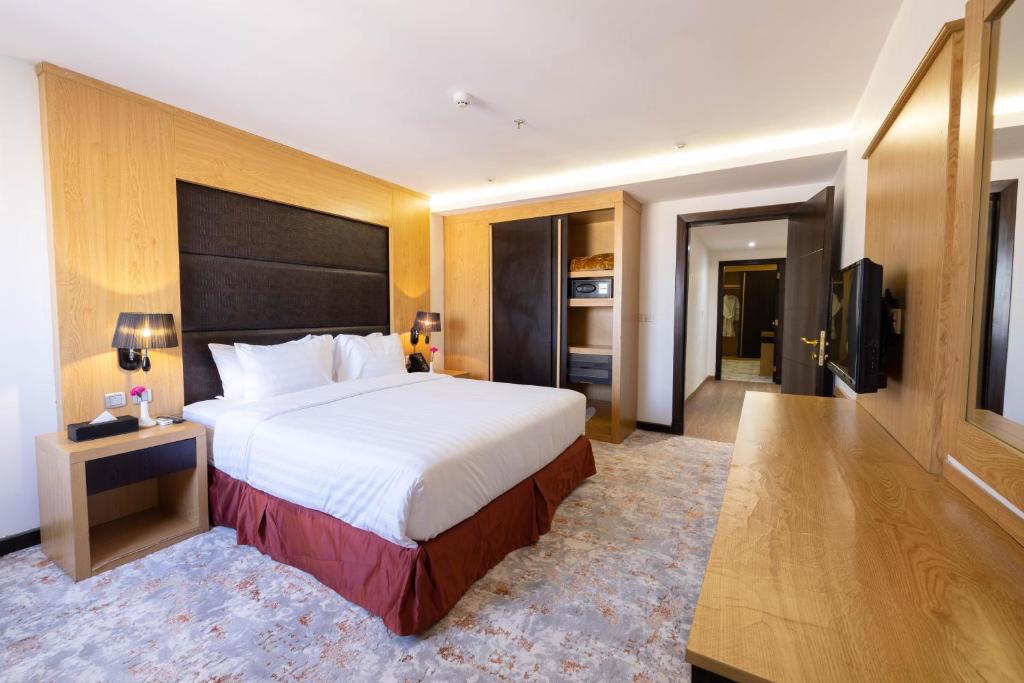 Mira Hotel 16/31