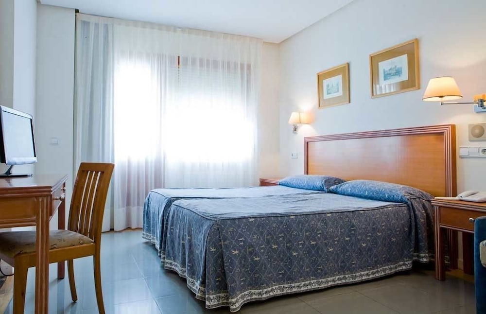 Hotel Los Arces 21/68