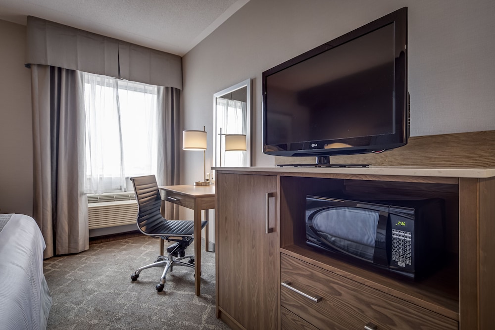 Monte Carlo Inn Vaughan Suites 55/65