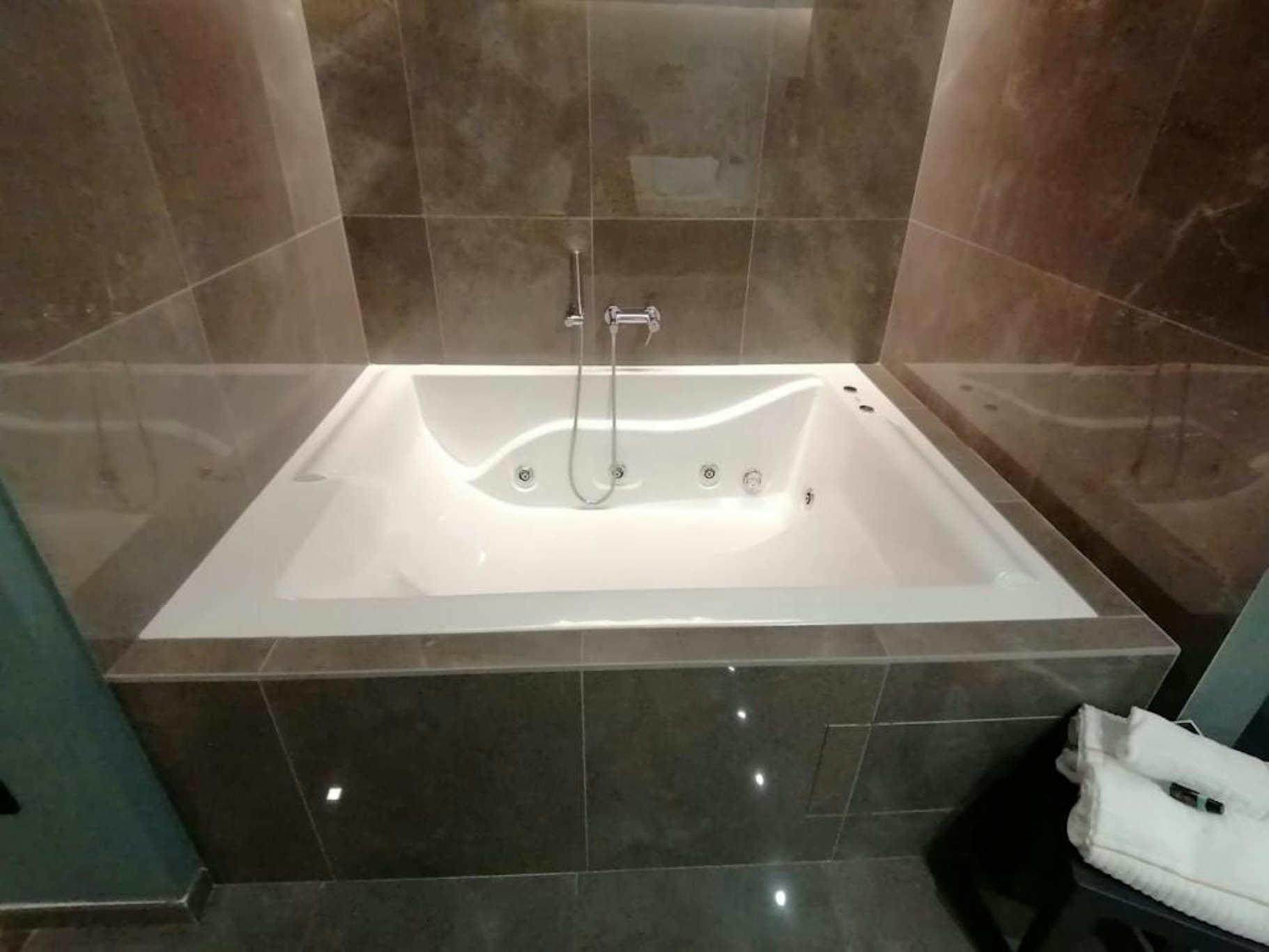 Hotel XBusiness 40/47