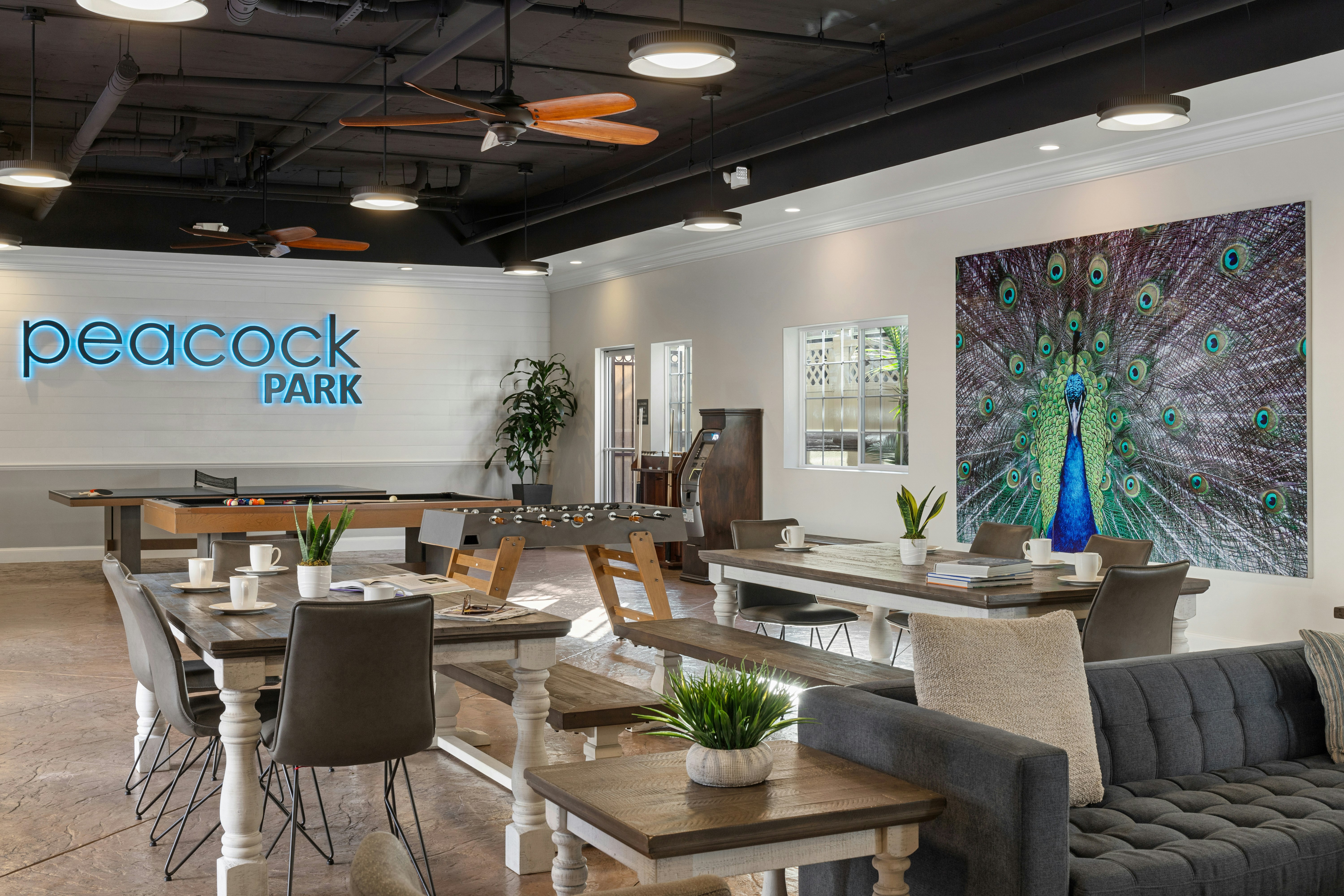 Peacock Suites 26/47