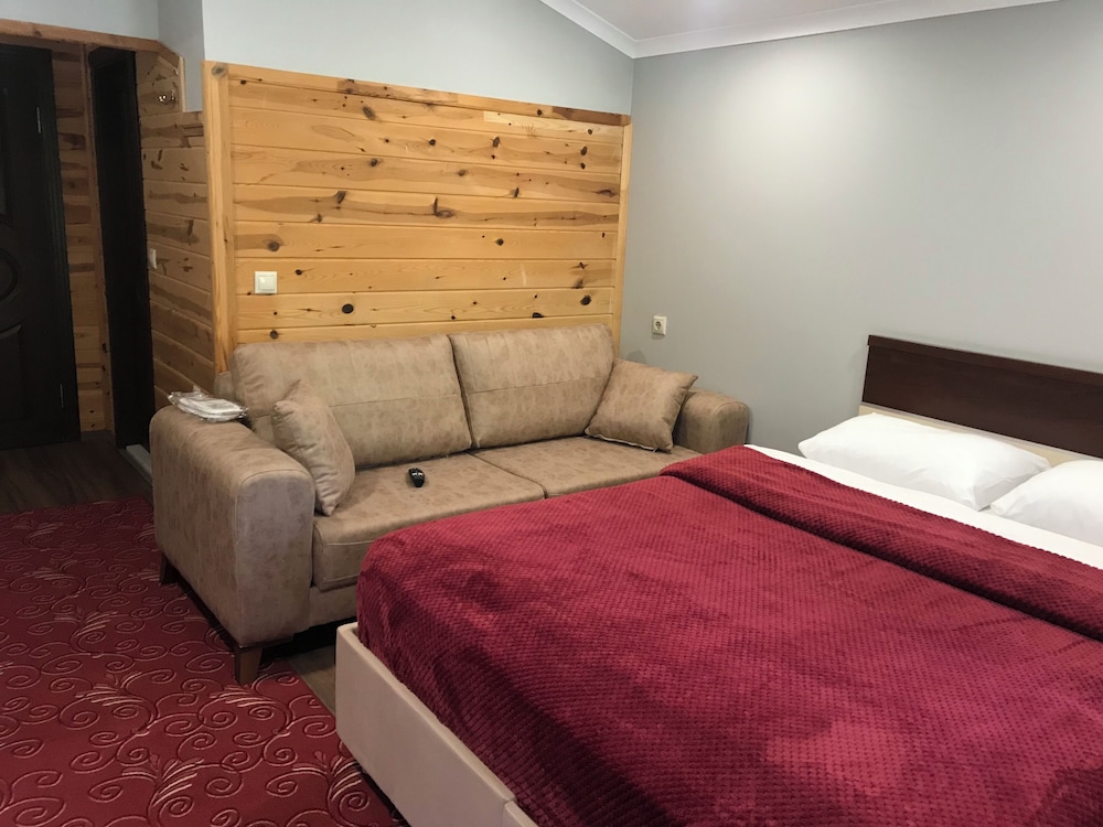 Yedigoller Hotel & Restaurant 9/47