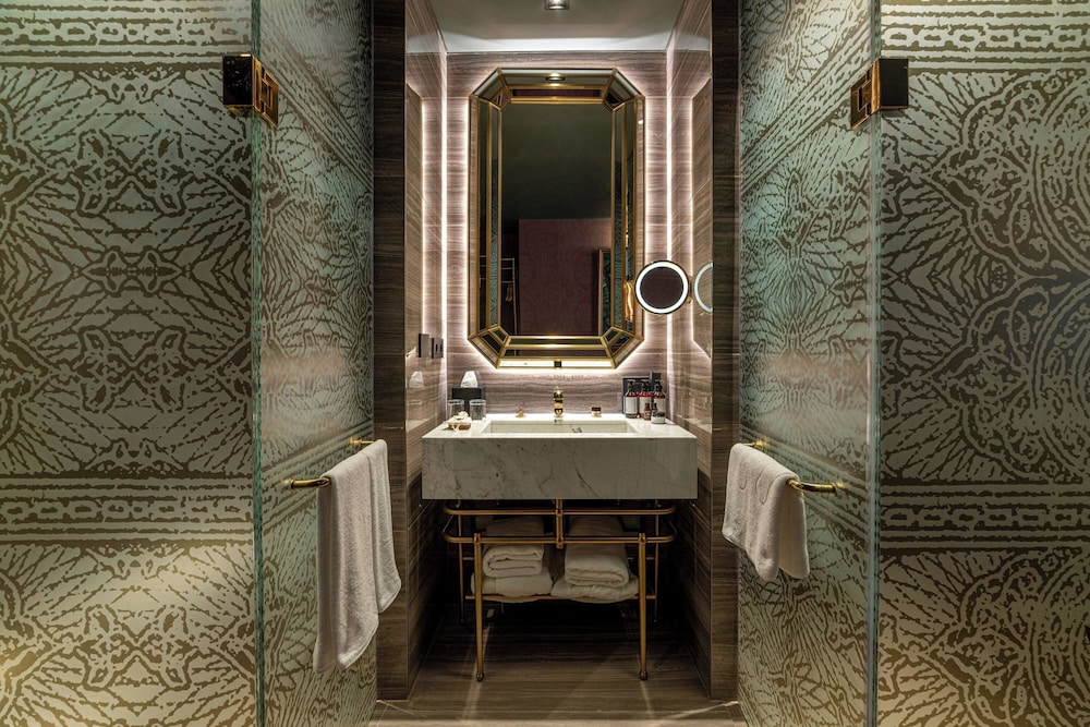 ORIENT OCCIDENT HOTEL ISTANBUL, AUTOGRAPH COLLECTION 50/50