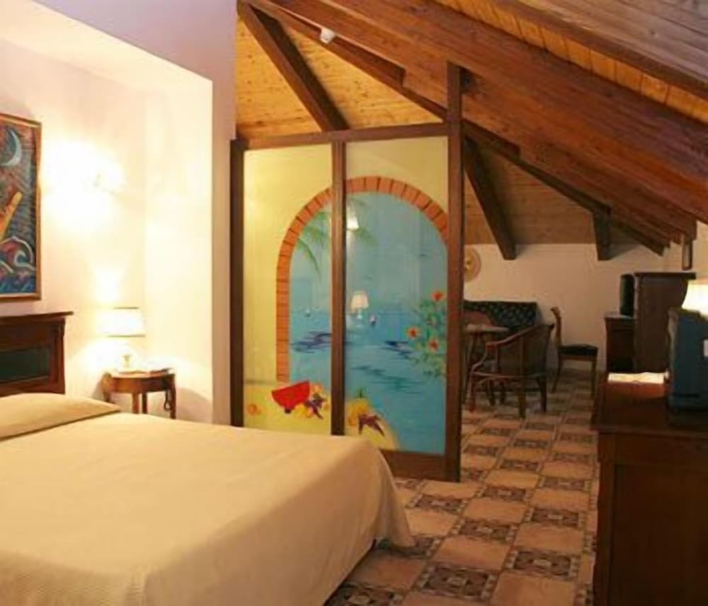 Hotel U Bais 14/36